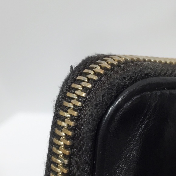 Bvlgari black smooth leather embossed logo zip wallet - Picture 6 of 11